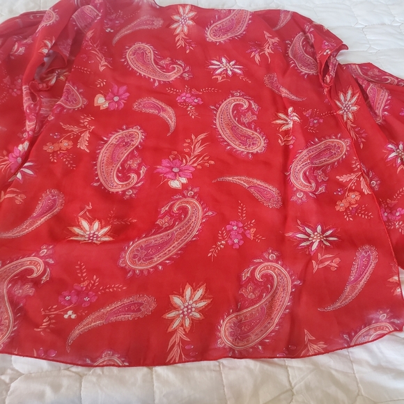 Tops - Picture 12 of 12